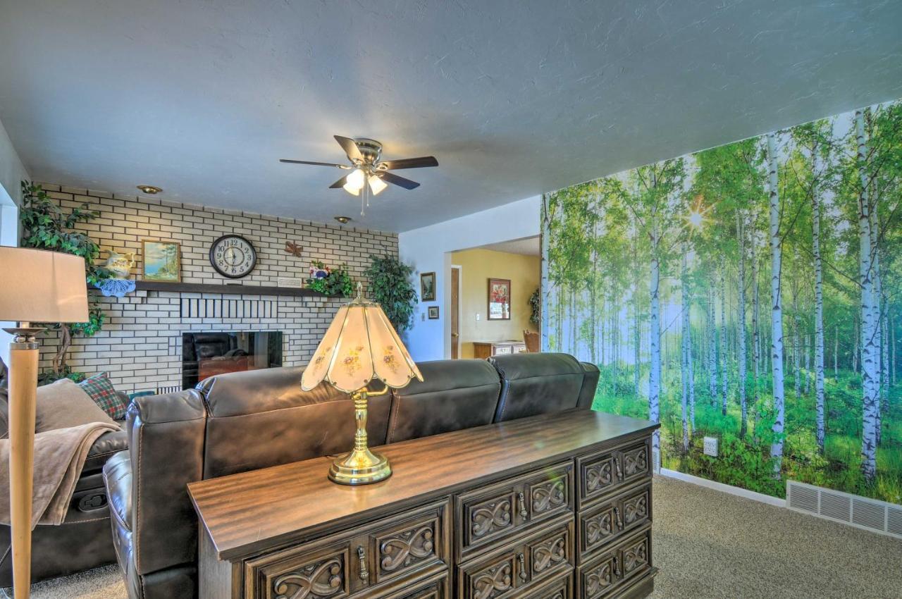 Bryce Canyon Area House With Mountain Views! * Tropic